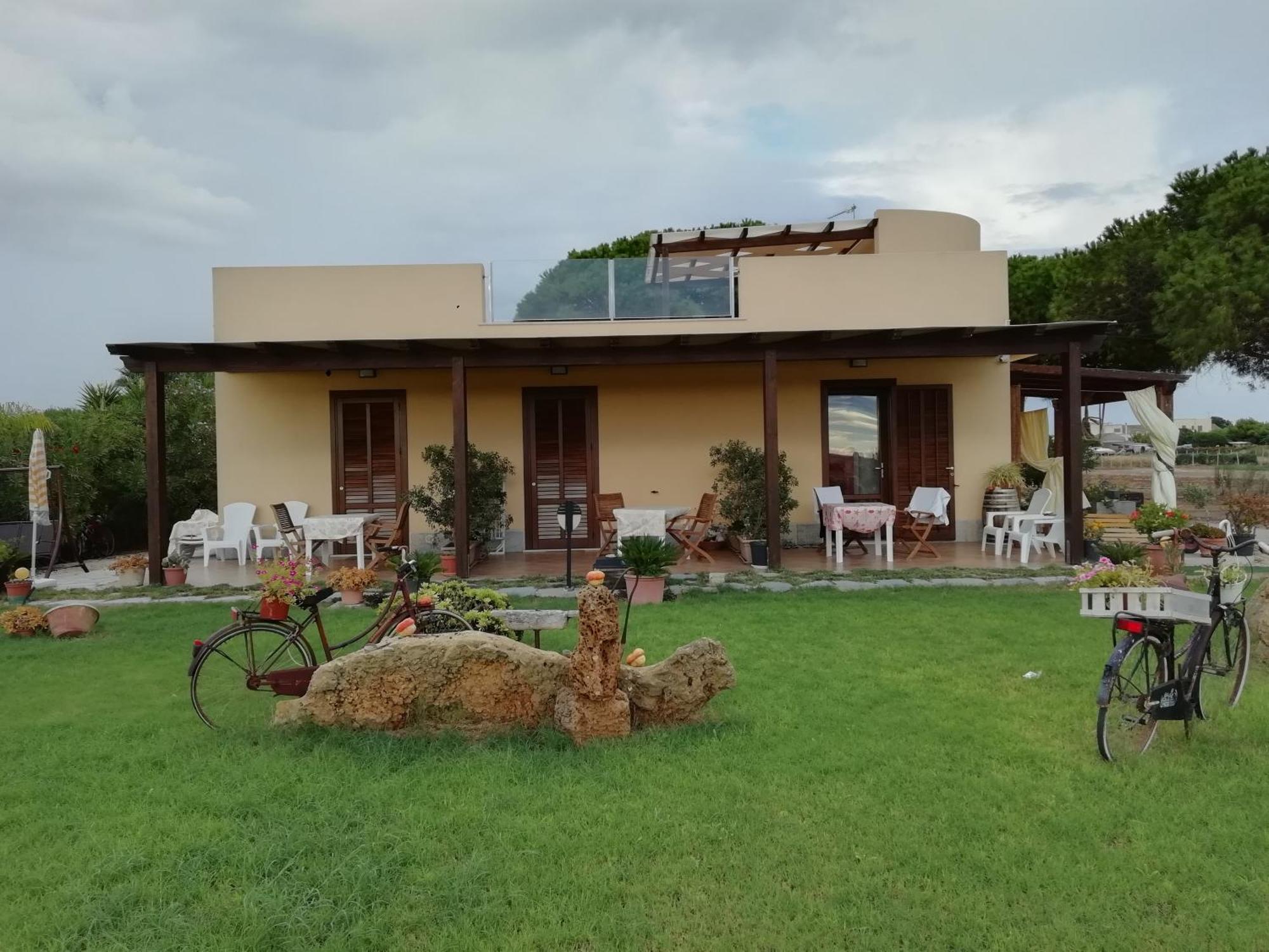 Raggio Di Sale Acomodação com café da manhã Trapani Exterior foto